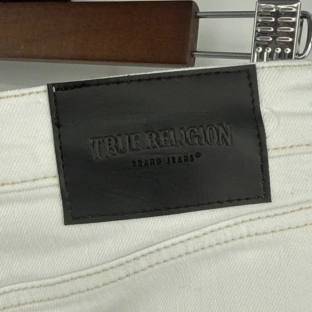 True Religion Rocco Relaxed Skinny Jeans Mens 31 Optic White 105011 NWT